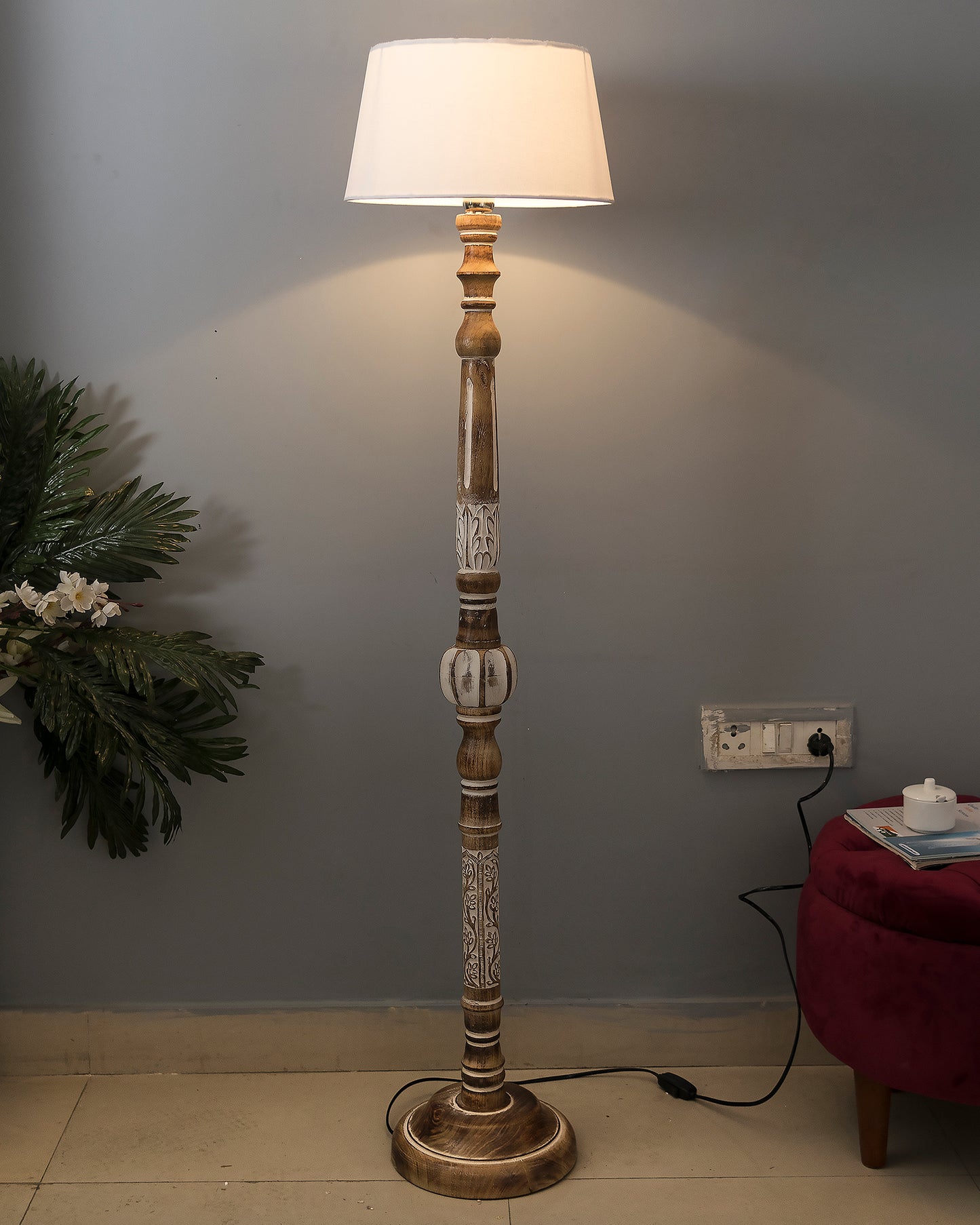 Royal Carving Antique white finish wooden floor lamp with Beige Fabric Lamp Shade