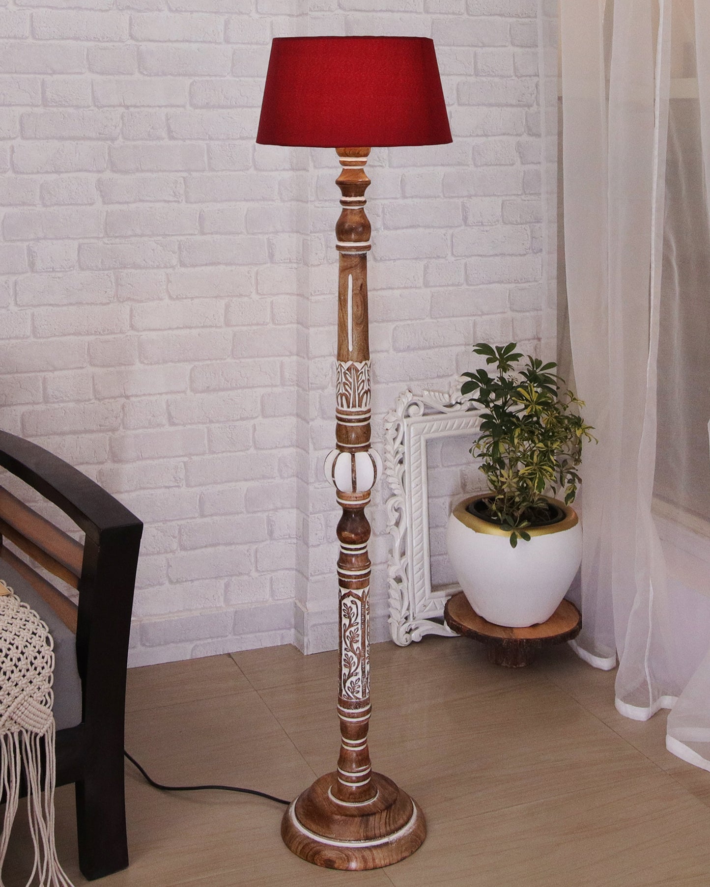 Royal Carving Antique white finish wooden floor lamp with Beige Fabric Lamp Shade