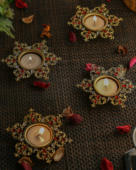 Crystal Tea Light Candle Holders, Twisted Flower Decorative Diya for Wedding Coffee Table,Small 4" Dia