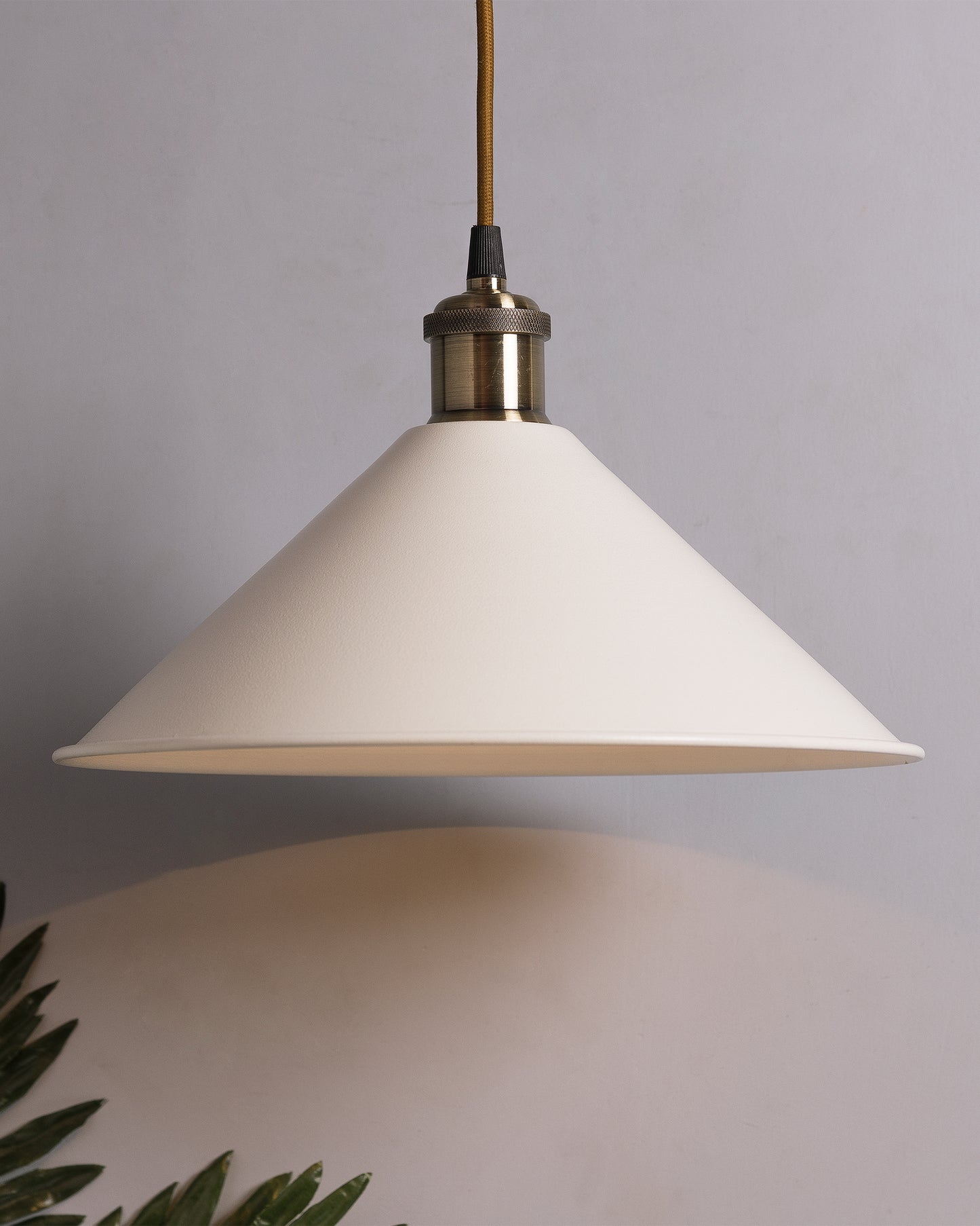 Industrial White Barn Cone Metal Bulb Iron Cone Vintage Hanging Ceiling Pendant Light Edison filament Holder Decorative Lamp Shade, Antique Gold