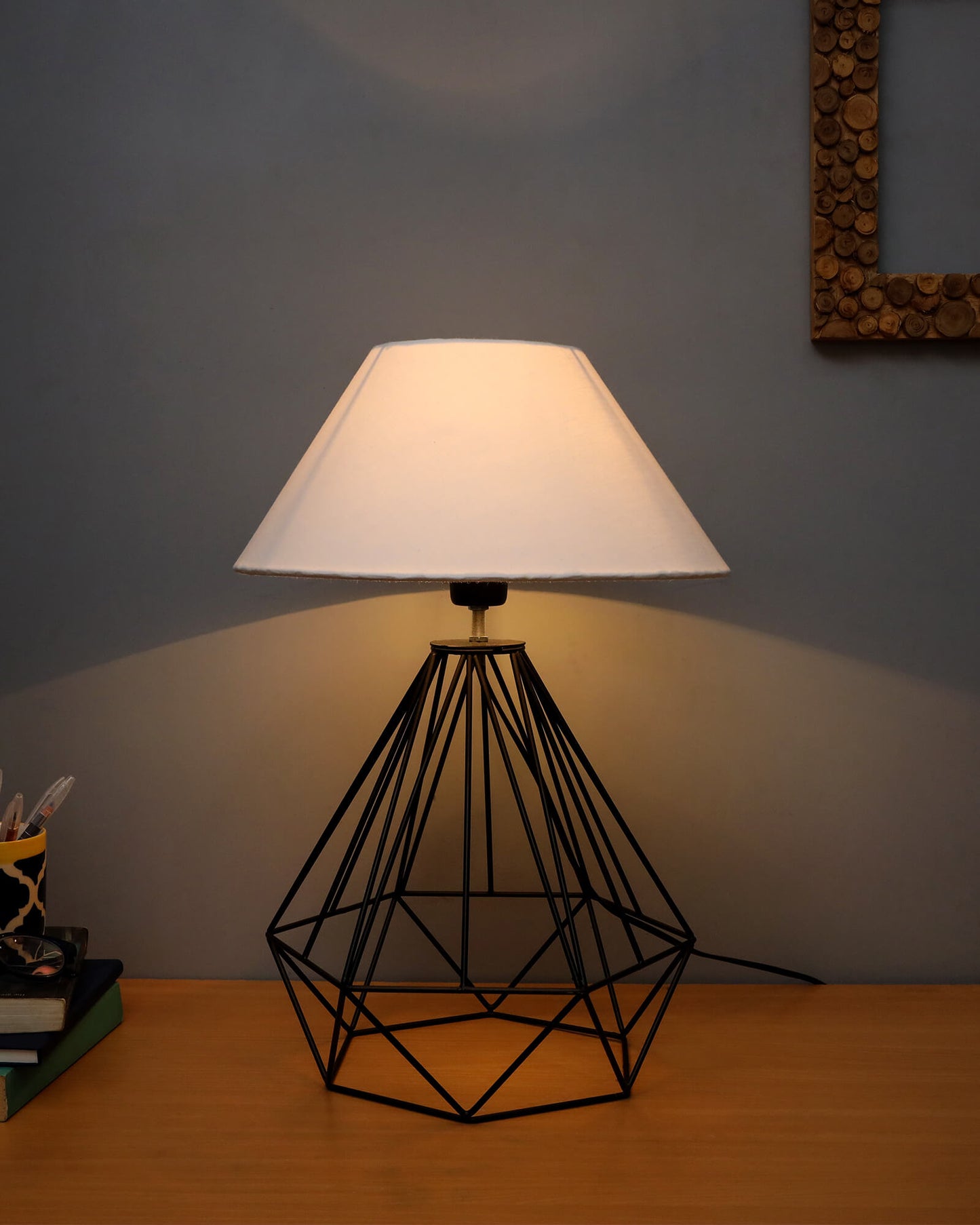 Modern Farmhouse Metal Diamond Desk Table Lamp with Light Bulb Decorative Bed Table Side Matt Black Light
