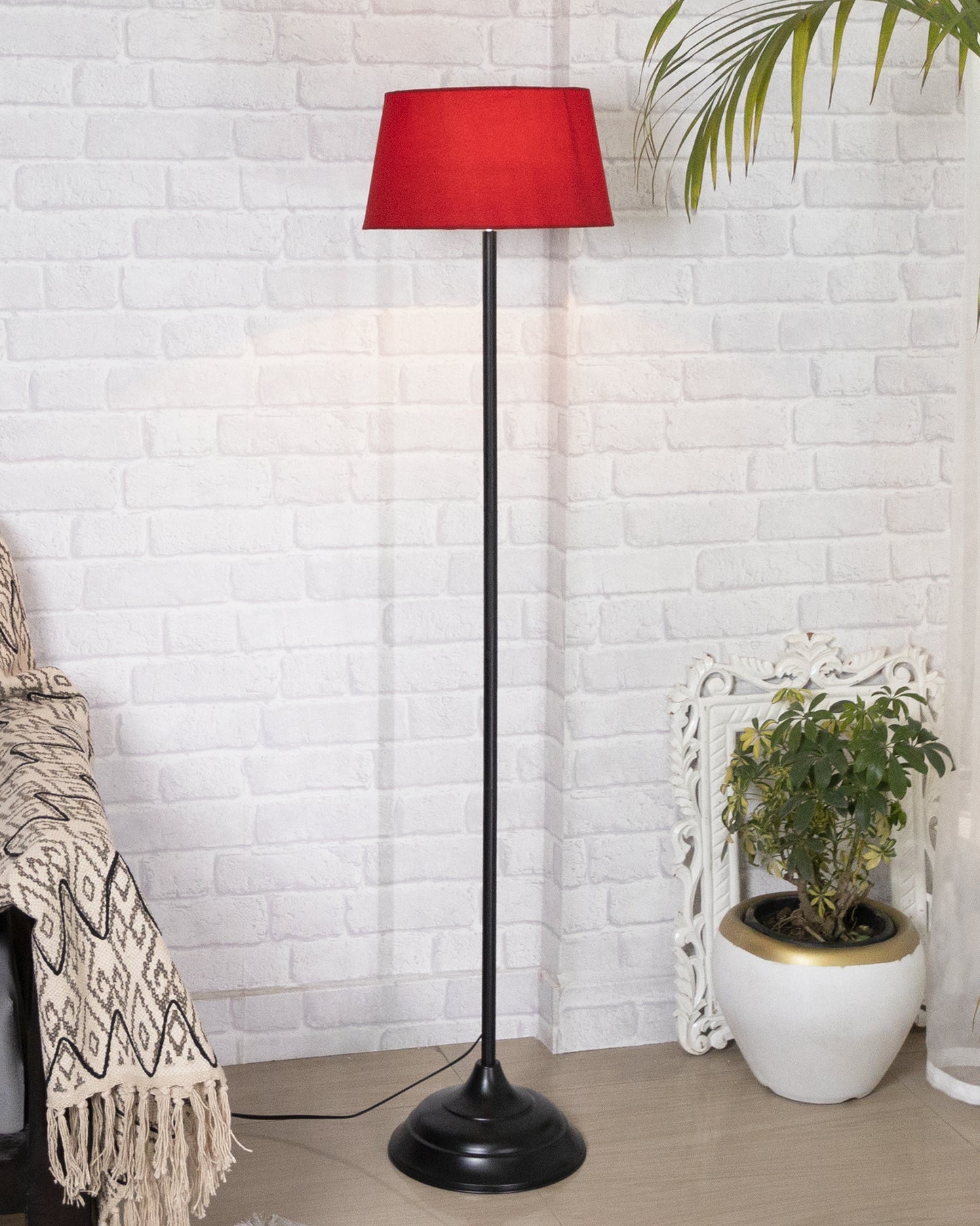 Contemporary Metal Floor Lamp,Contemporary Minimalist Standing Floor Light with Iron Legs,E27 Lamp Base,Modern Design Standing Light for Living Room,Study Room and Bedroom, Straight