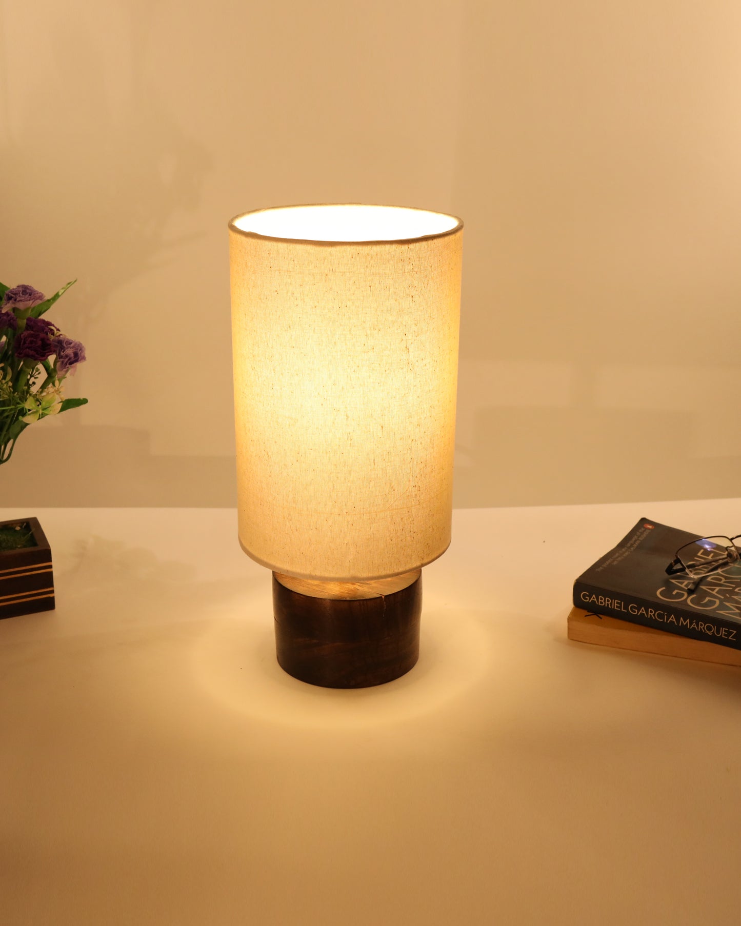 Modern Zen Wooden Lampshade Nightstand Lamps, Antique Base E27 Creative Reading Bedside Lamps Ideal for Bedroom, Cylinder