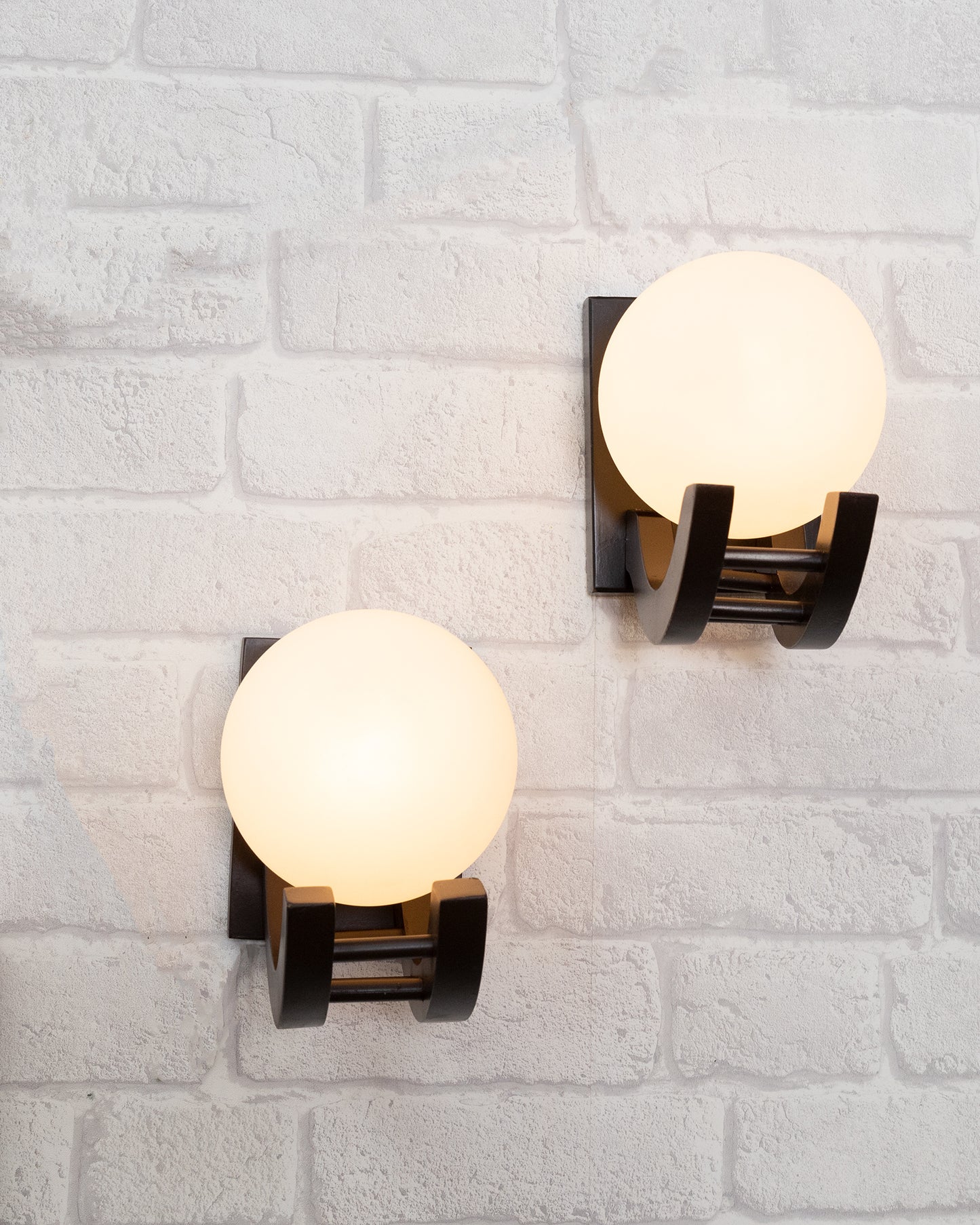 Brown & White Wood Gooseneck zedo Wall Lamp , Pack of 2