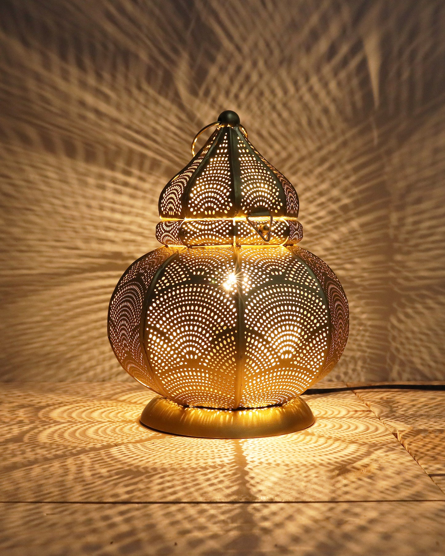 Turkish Desk Lamp Moroccan Decorative Bronze Antique Bohemian Mosaic Table Lamps for Living Room Dining Room Bedroom Large Metal Vintage Bedside Night Lamp