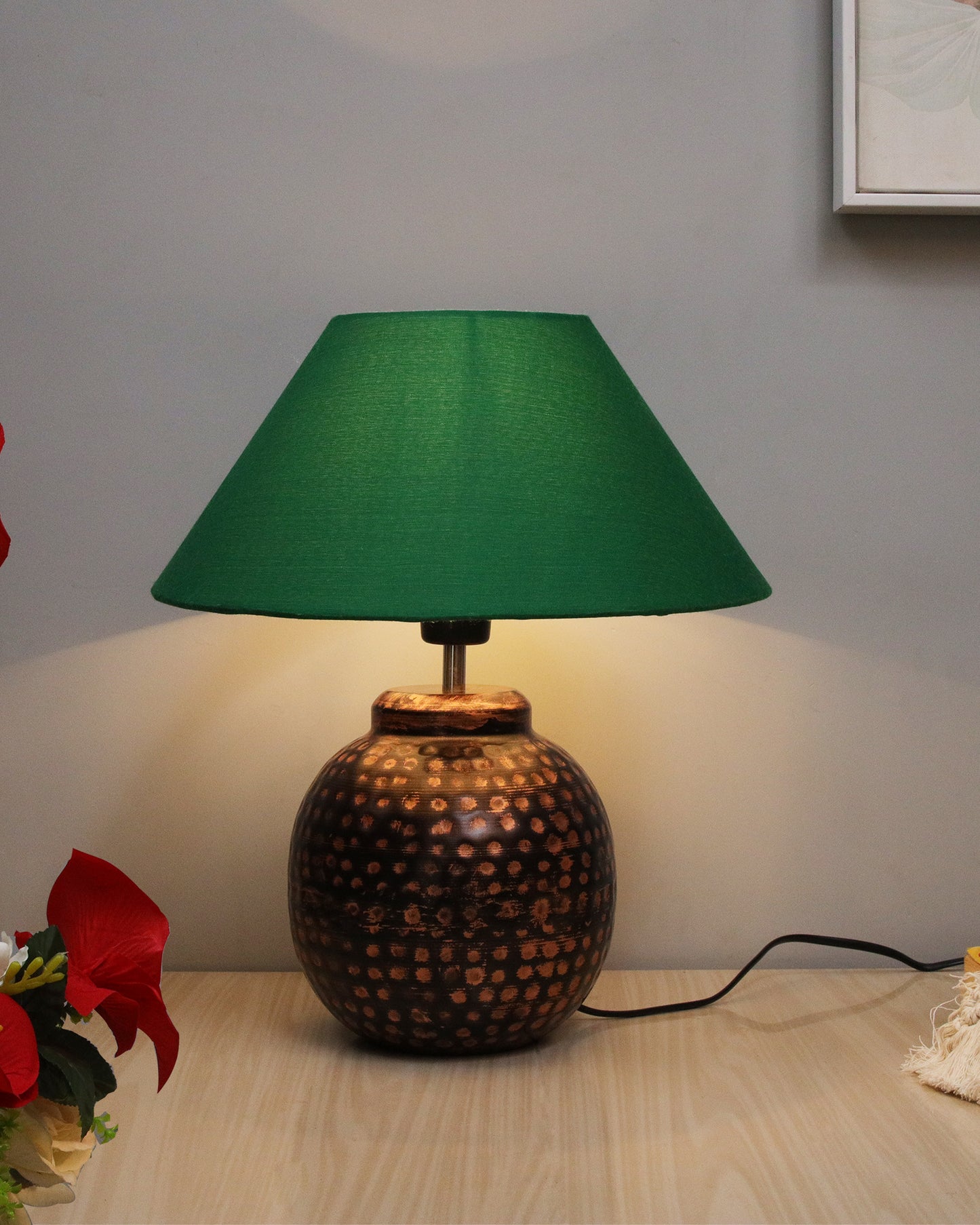Ginger Jar,Antique Table Lamp Hammered Oil-Rubbed Bronze Metal Linen Shade for Living Room Family Bedroom