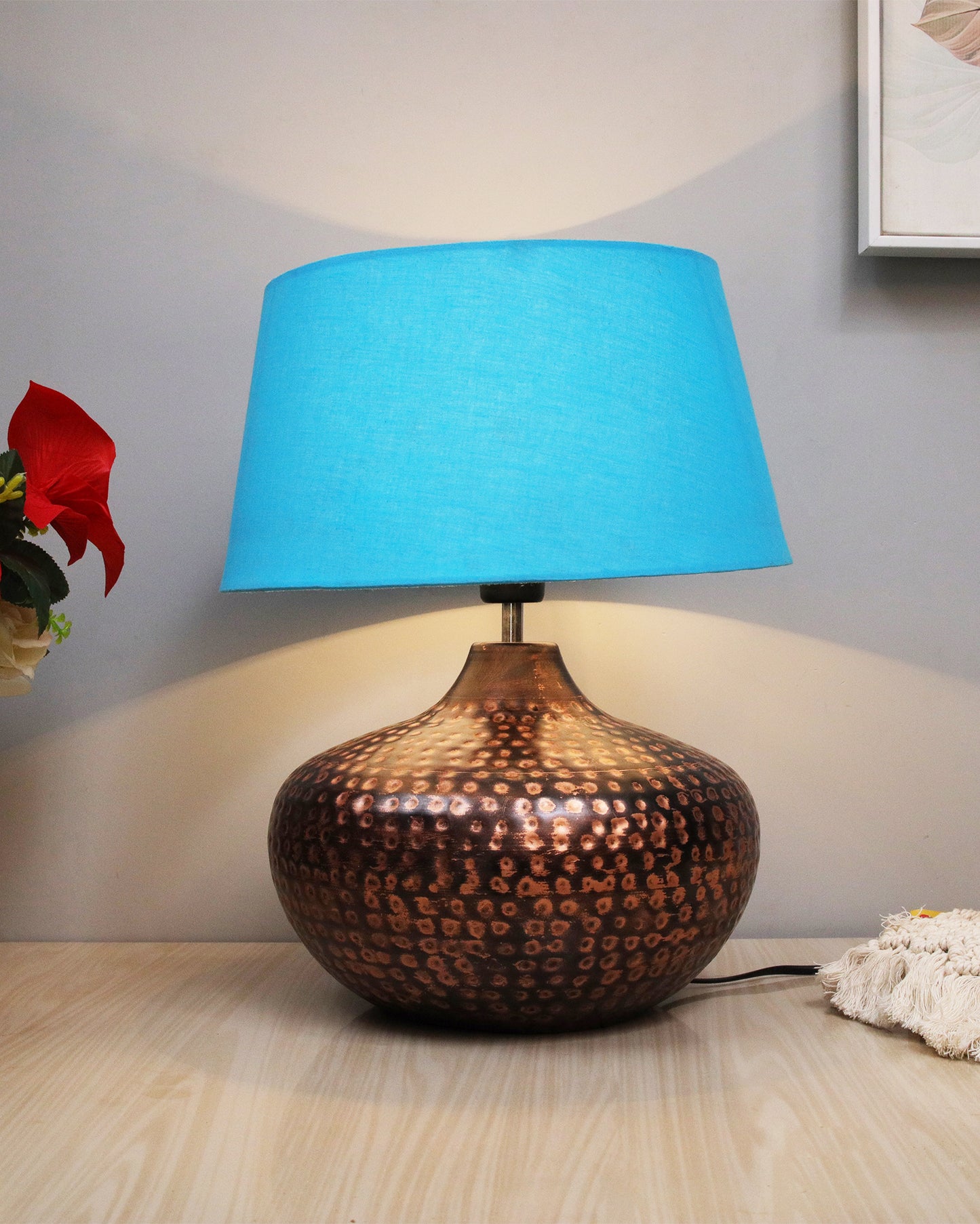 Gourd Metal Antique Hammered Oil-Rubbed Bronze Table Lamp Linen with Jute Shade