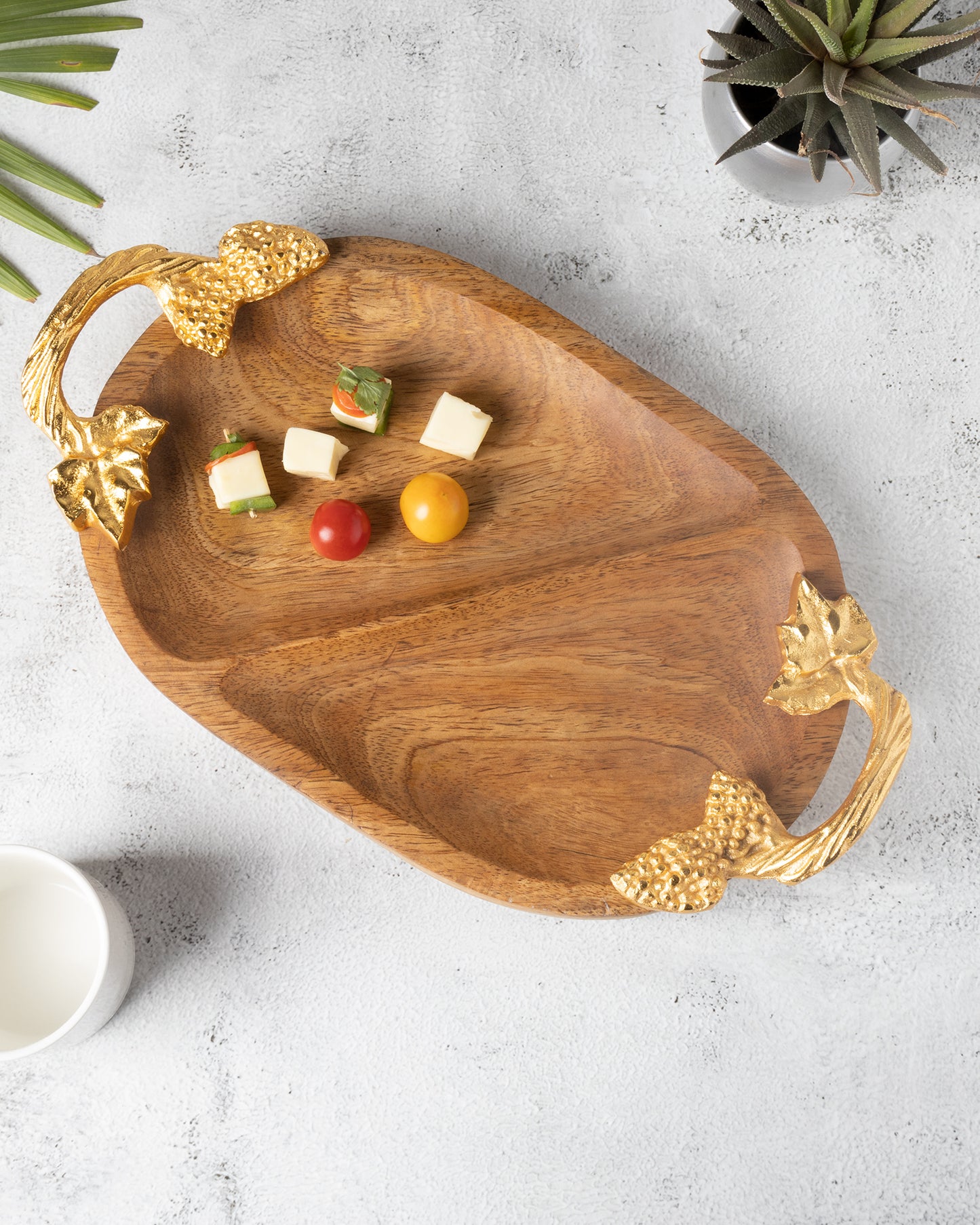 Natural Wooden Oval compartment tray with leaf handle, serving tray, snacks and fruits