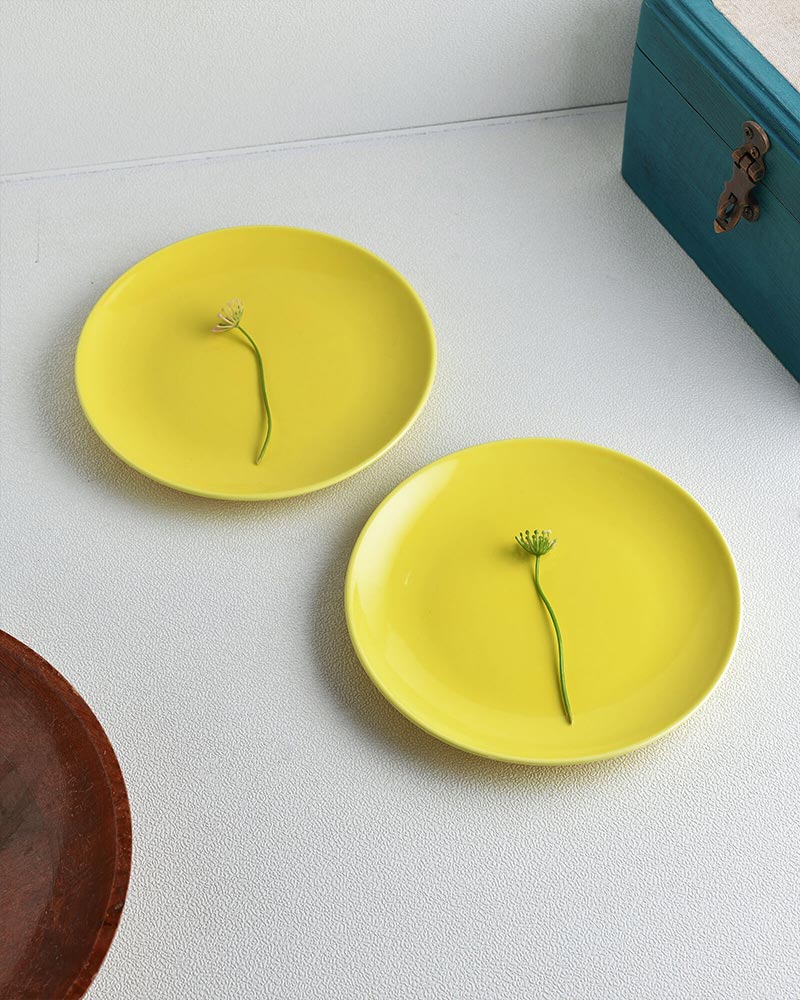 Fine Porcelain Yellow Urmi Quater Plate