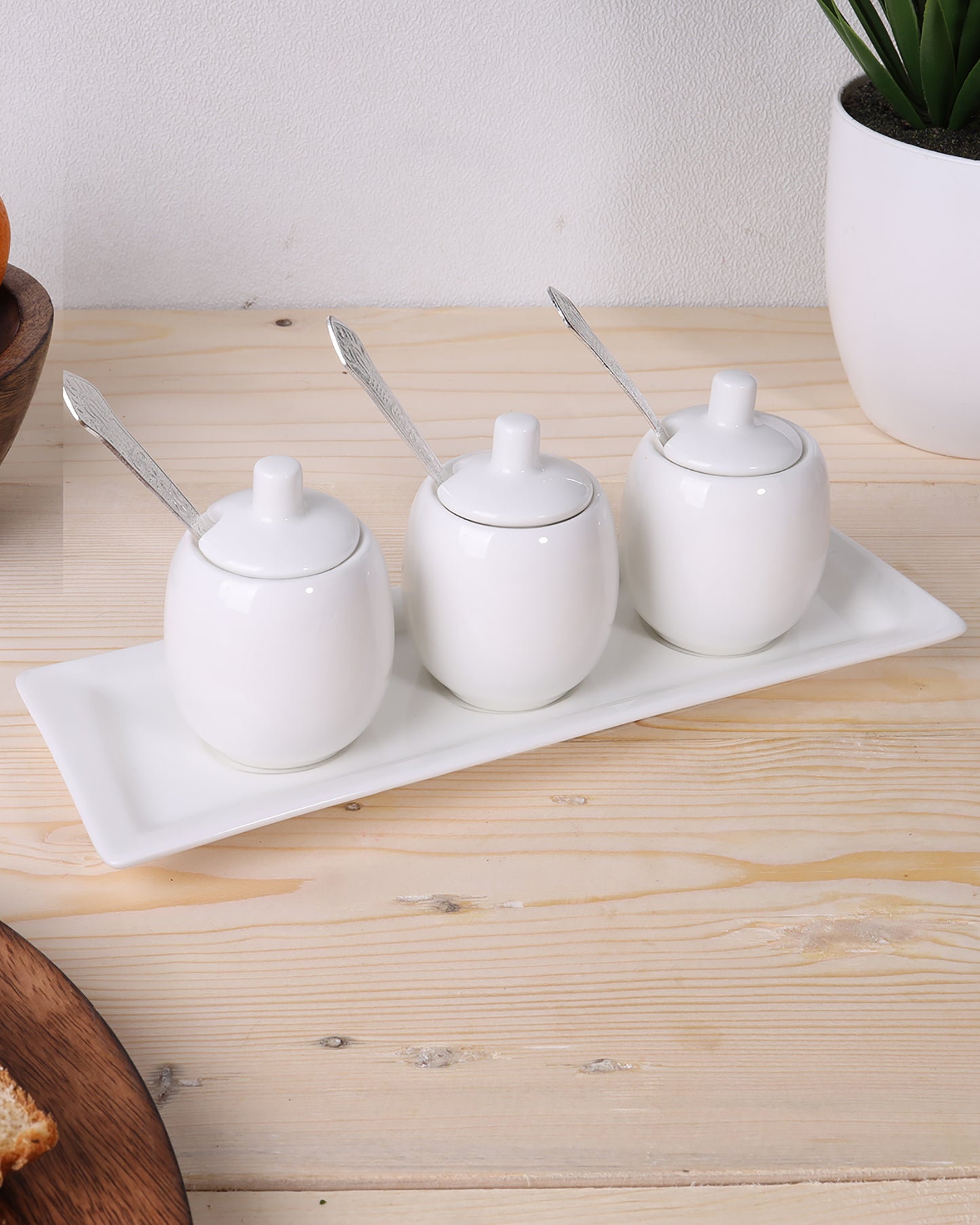 Porcelain Sugar Bowls Set Salt Containers Condiment Jar Porcelain Spice Pickle Pots Pepper Boxes with Lids, Metal Spoon