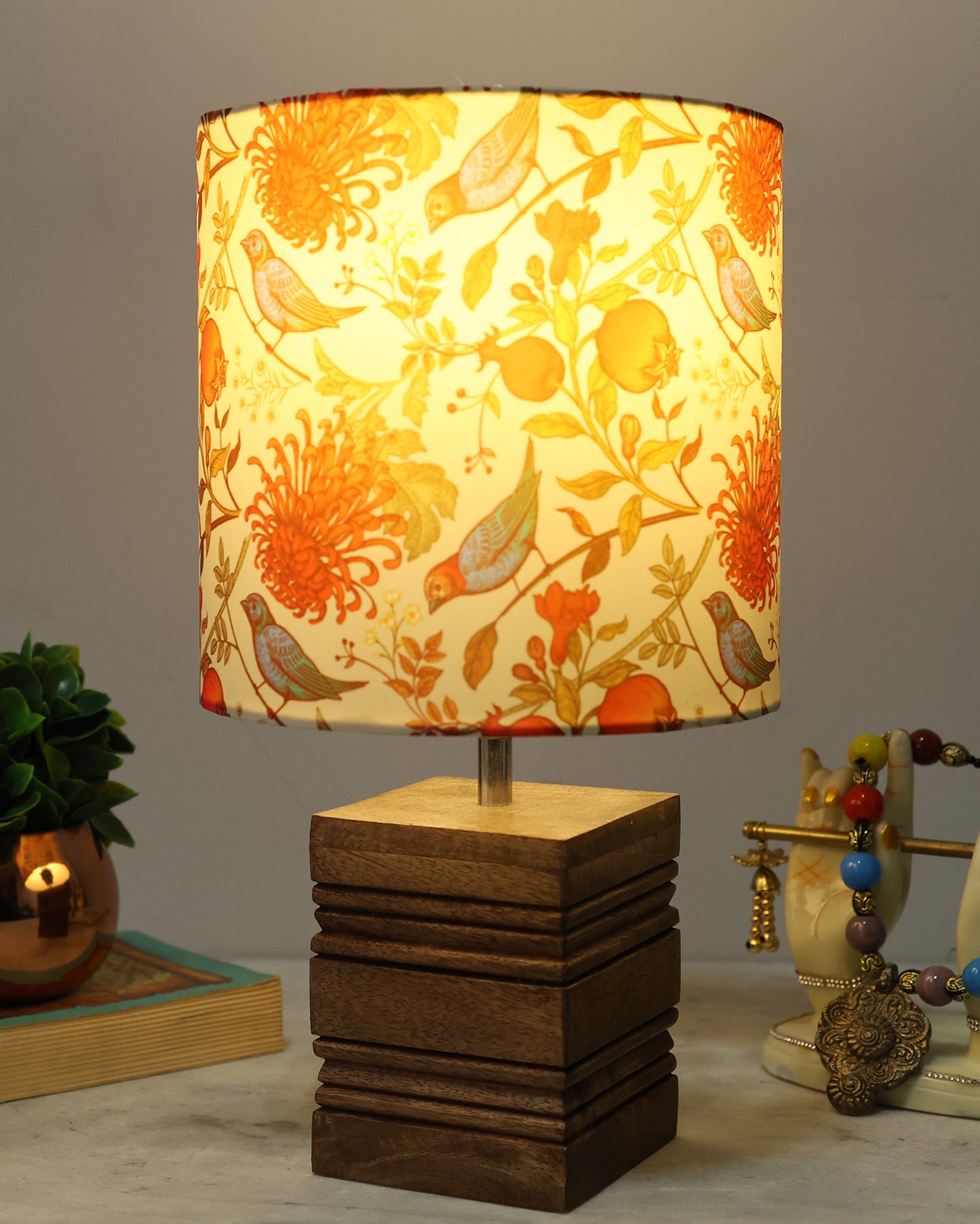 Wood Table Lamp, Modern Base Fabric Lampshade for Home Office Cafe Restaurant, Rib Cube