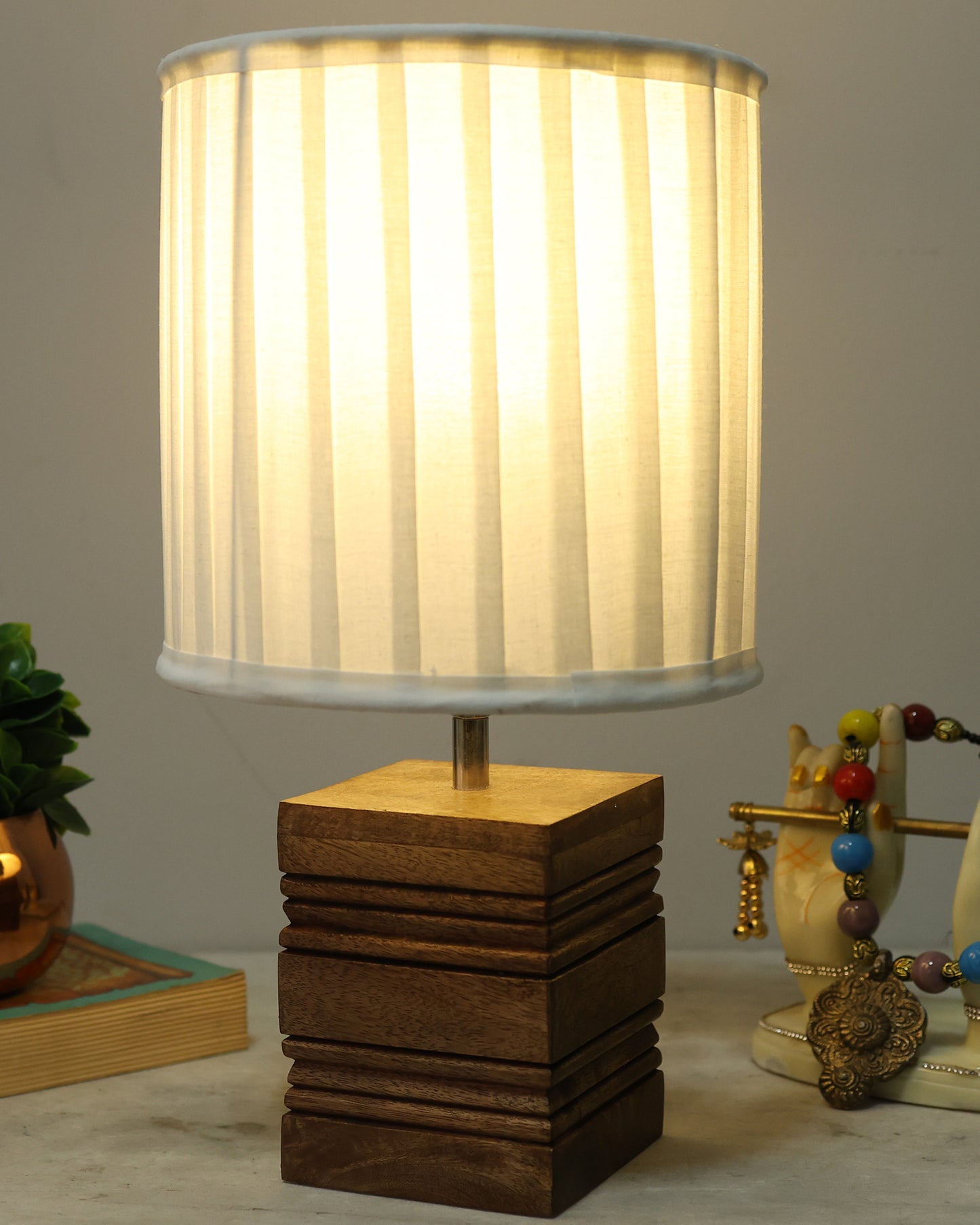 Wood Table Lamp, Modern Base Fabric Lampshade for Home Office Cafe Restaurant, Rib Cube