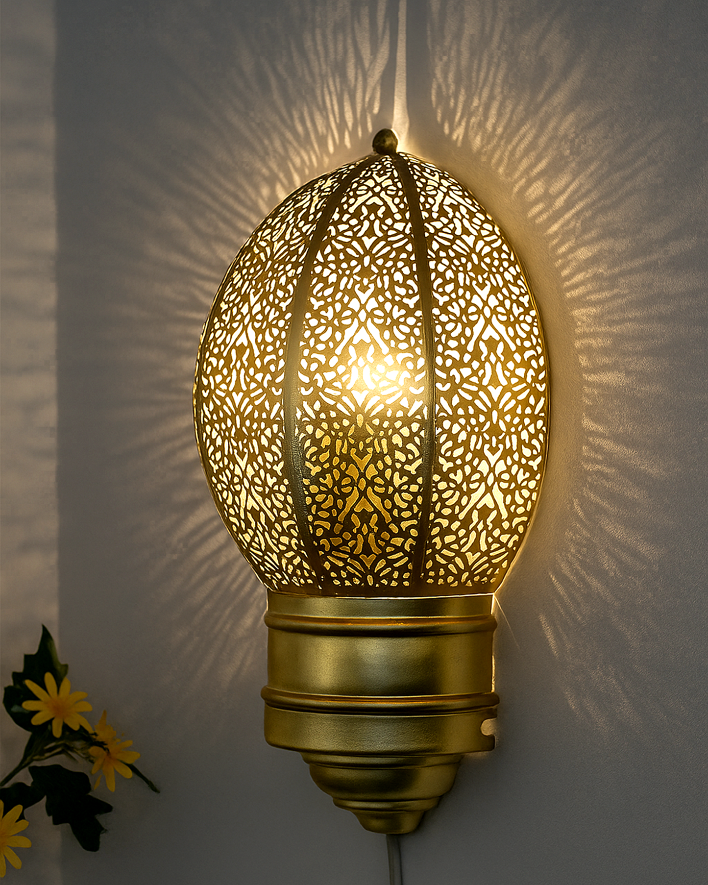 Turkish Moroccan Wall Sconce Lamp, Vintage Hand Carved Metal Wall Light, Wall Mounted Porch Light, Brass Finish for Home,Villa, Kitchen, Restaurant, Triangle