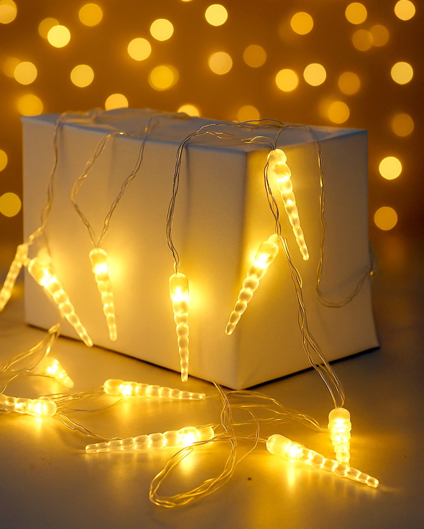 Homesake® Plastic 20 Ice dagger Led String Lights for Photo Hanging, Birthday, Festival, Wedding, Party for Home, Patio, Lawn, Restaurants Diwali Decoration for Home (Warm White), 5 Meters