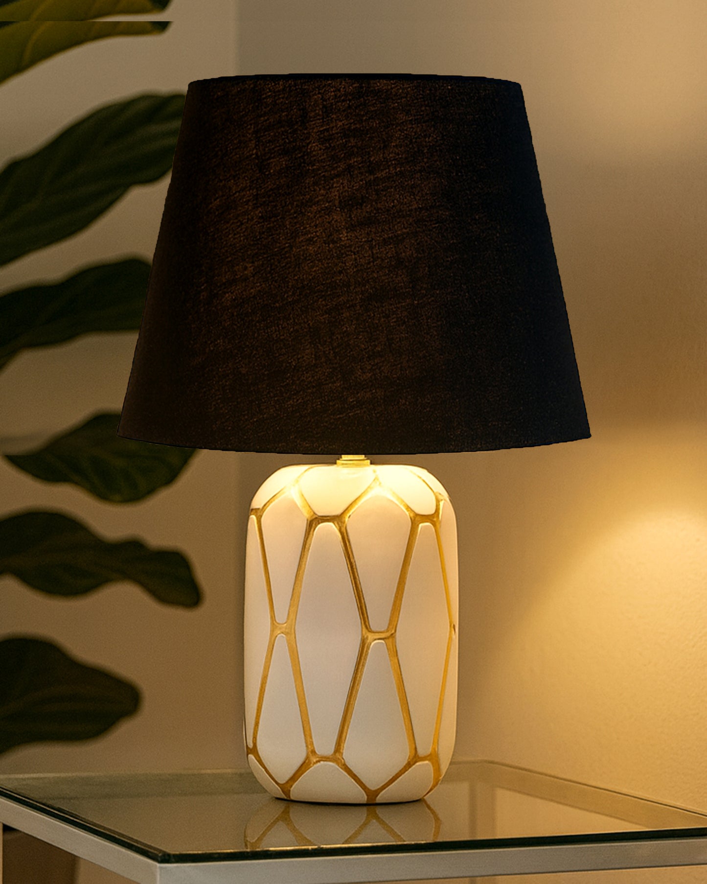 Retro Ceramic Base Bedside Table Lamp, Table Lamps for Home Decoration and Bedroom Decor with On/Off Button, Night Lamp with Cotton Fabric Shade, White Gold Hive, Khadi