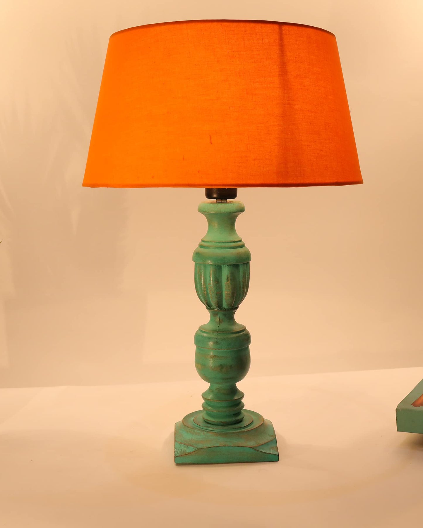 Homesake ® Rustic Algae French Trophy Carved Table lamp home decoration with Shade