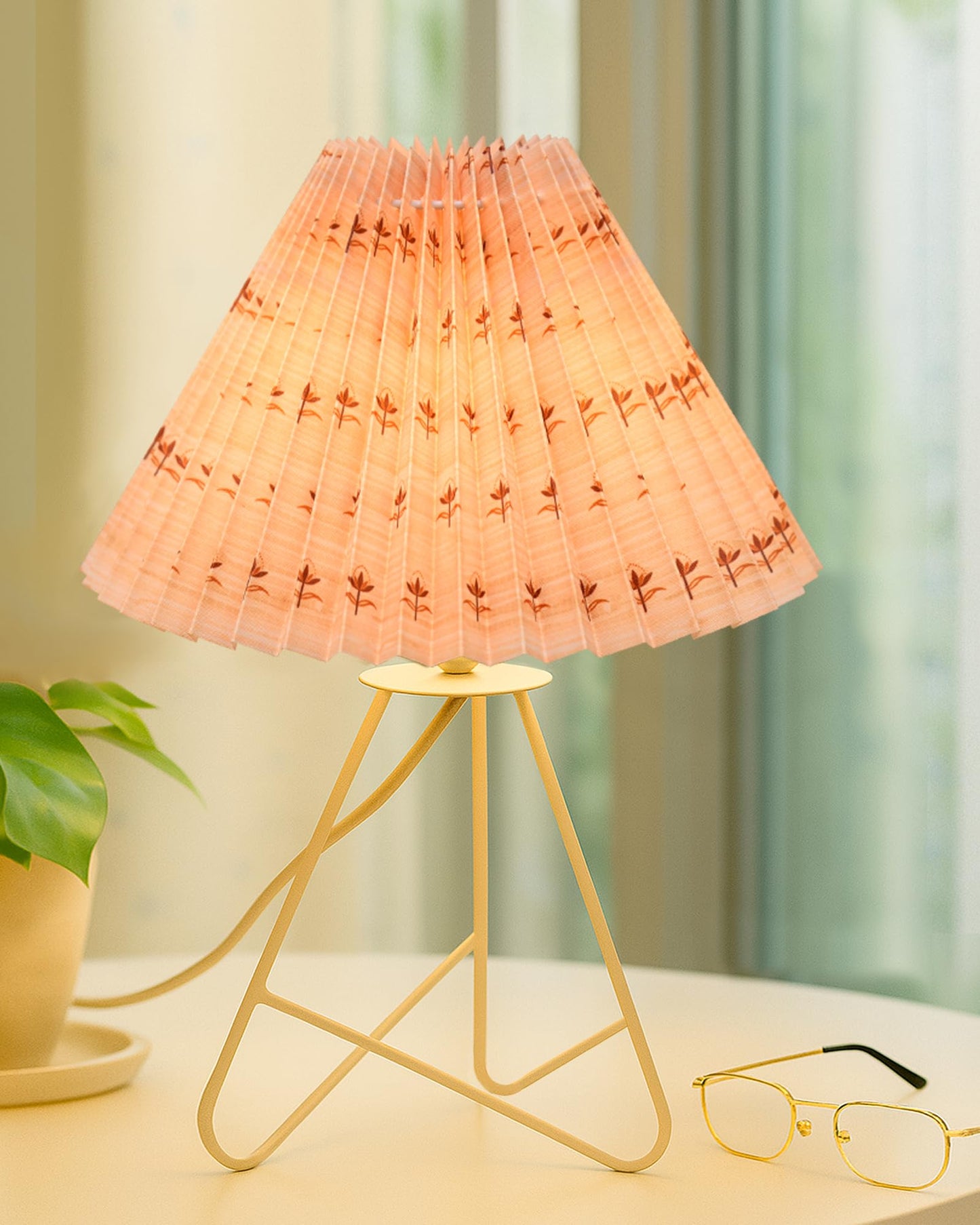 Retro Down to the Wire Metal Table Lamp with Fabric Shade, Bedside Lamp Gift Housewarming Home Living Room, Pleated shade