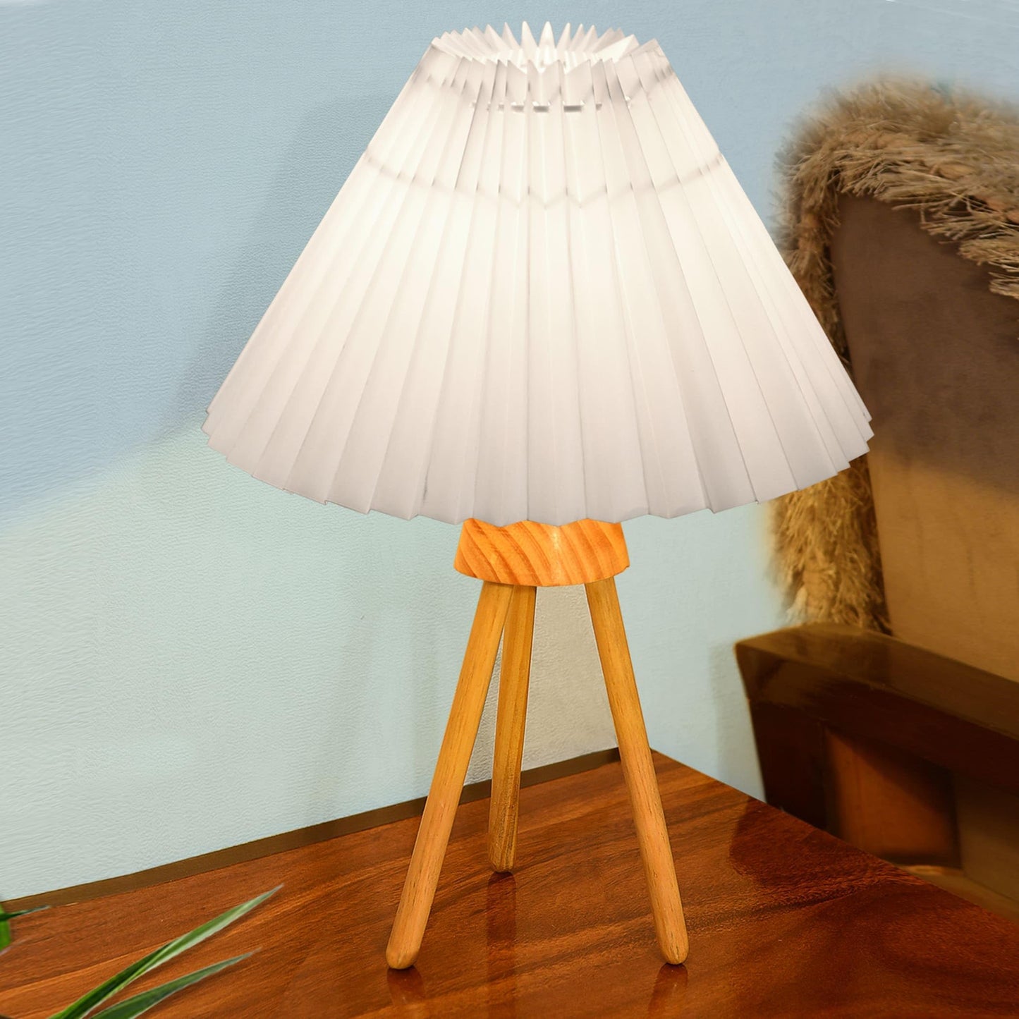 Wood Tripod Small Table Lamps, Rustic Antique Dimmable Bedside Lamp with Linen Lampshade, Nightstand Lamp for Nursery, Bedroom, Kid Room, Living Room,
