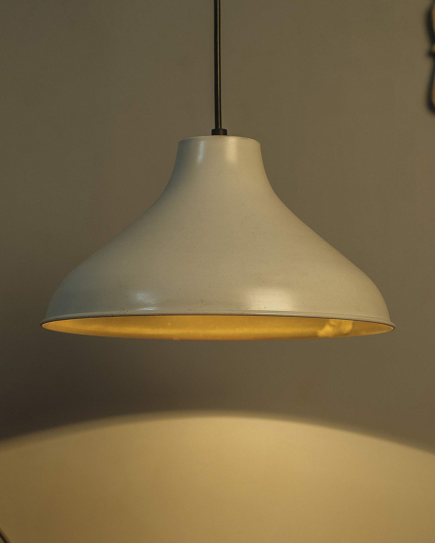 Homesake® Cubist Crown Hanging Black Lamp, Pendant Light, Modern Industrial Hanging Ceiling Lamp for Dining Table, Kitchen Island, Café & Bar