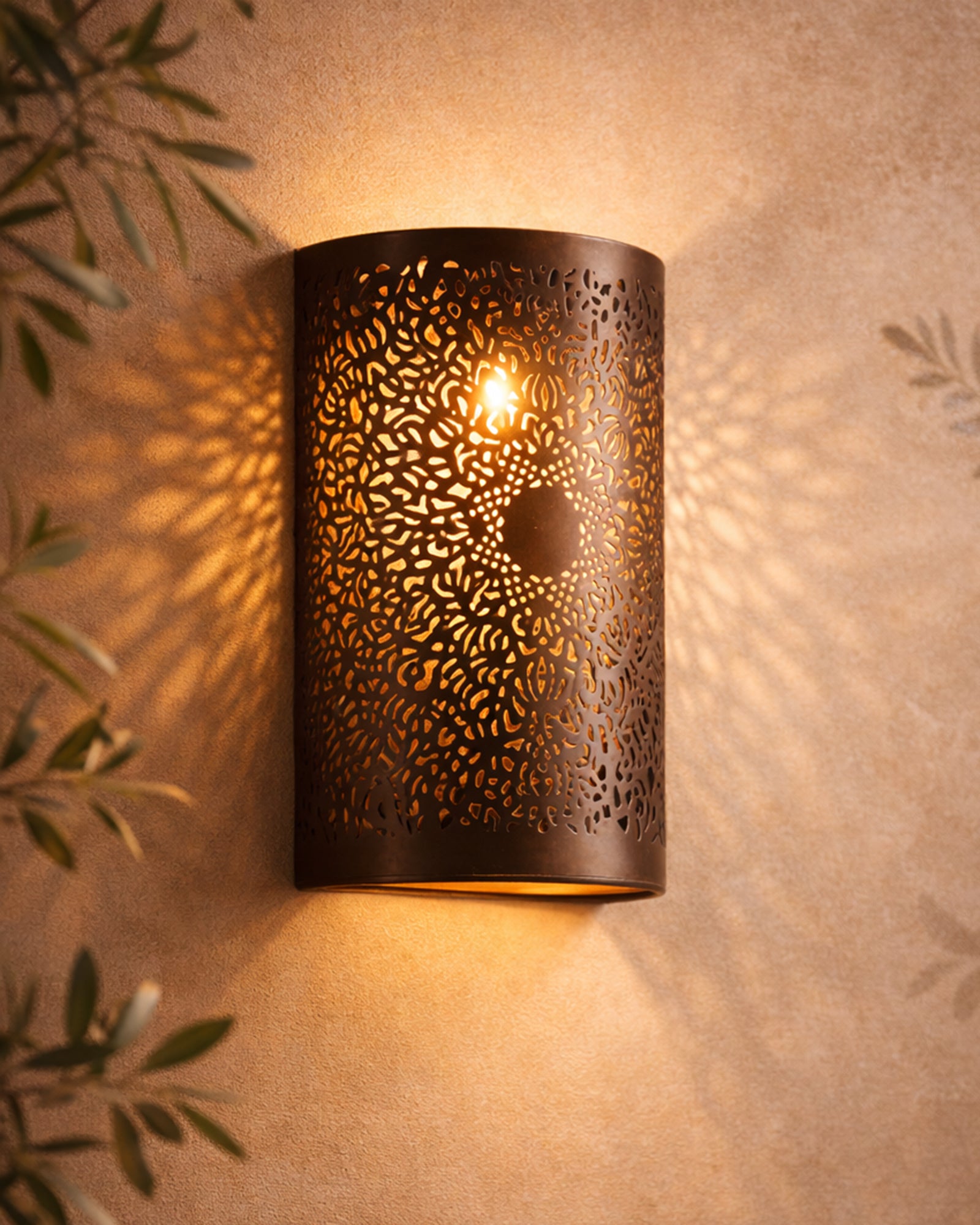 Moroccan filgree wall lamp, antique brass finish – Homesake.in