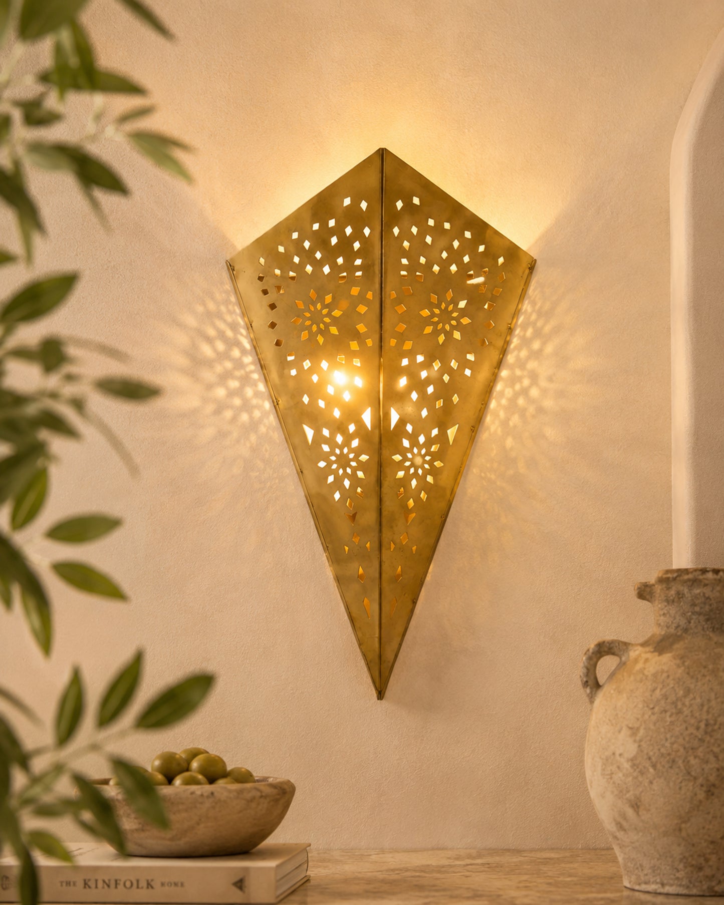 Homesake® Moroccan Metal Wall Sconce – Decorative Ambient Wall Light for Home Decor, Office, Festive Decor