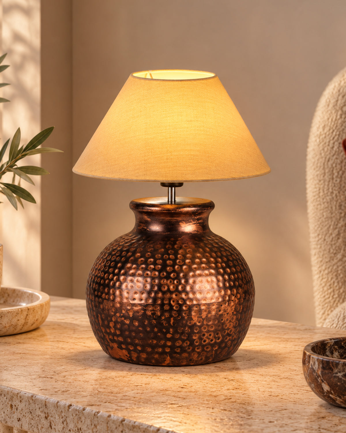 Pot Antique Table Lamp Hammered Oil-Rubbed Bronze Metal Linen Drum Shade for Living Room Family Bedroom