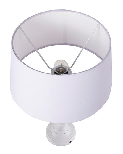 Classic Twister Table lamp white with Shade