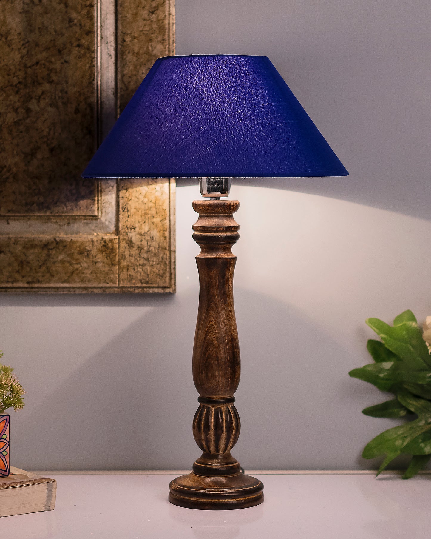 Homesake® Classic Victorian Black Wood Table Lamp with Shade for Home Decor, Living Room, Bedroom, Festive Decor