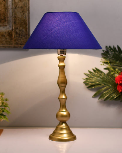 Teardrop gold brushed lamp with shade
