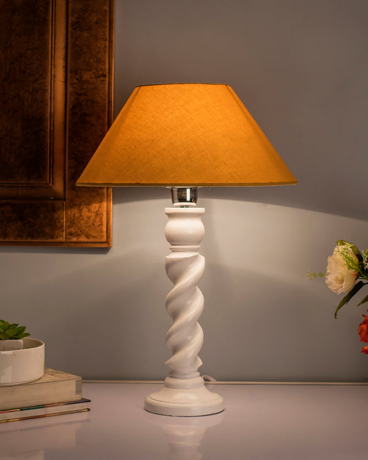 Classic Twister Table lamp white with Shade