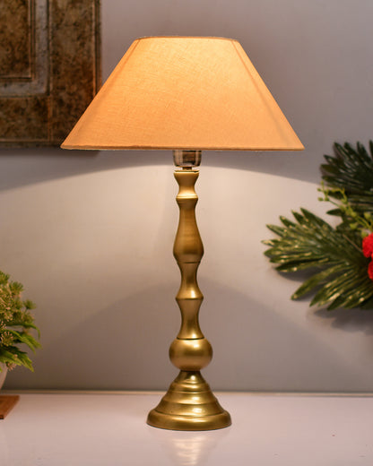 Teardrop gold brushed lamp with shade