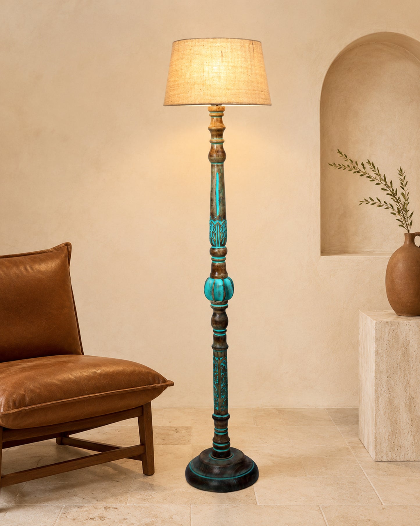 Royal Carving Antique Algae finish wooden floor lamp with Shade