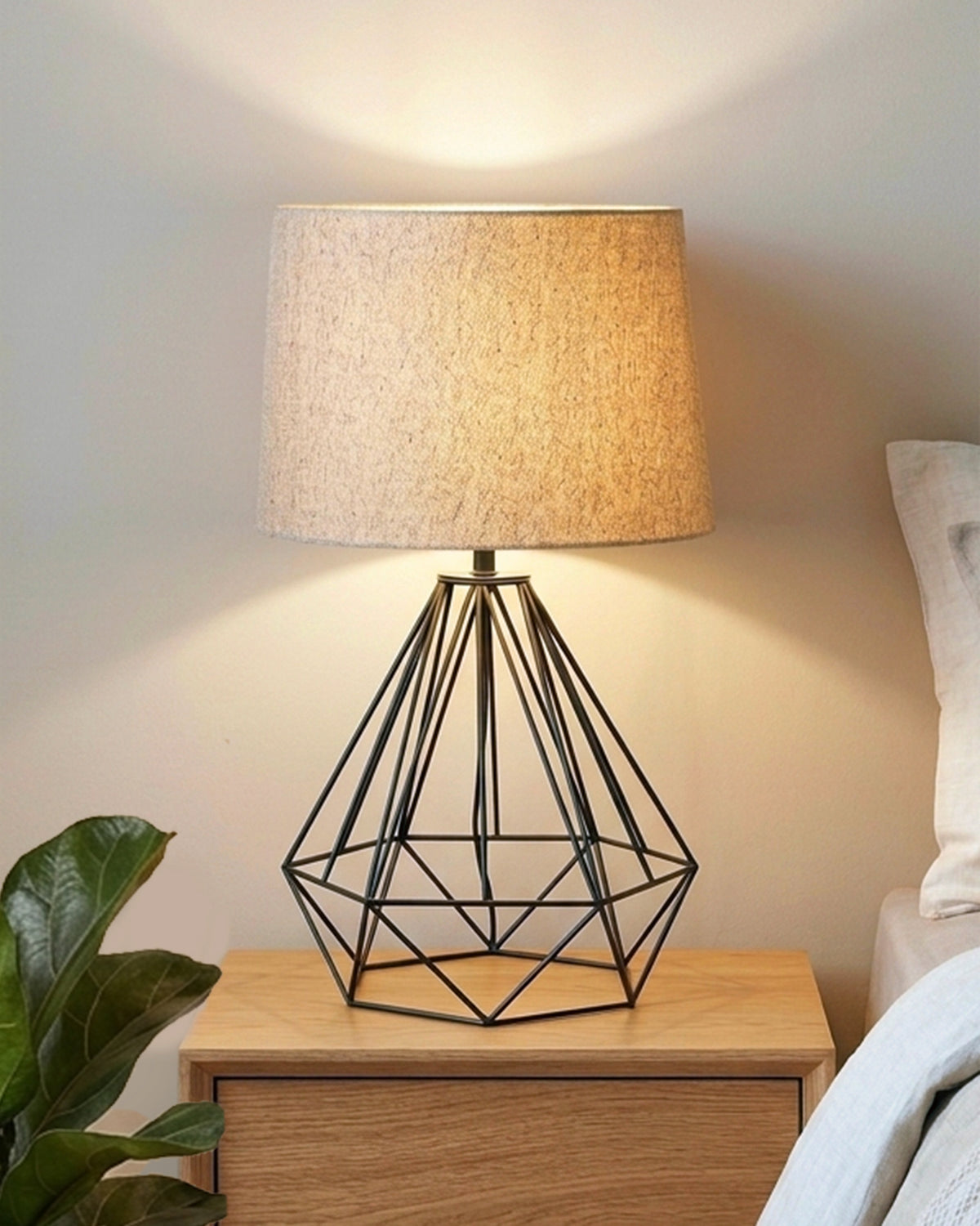 Modern Farmhouse Metal Diamond Desk Table Lamp with Light Bulb Decorative Bed Table Side Matt Black Light
