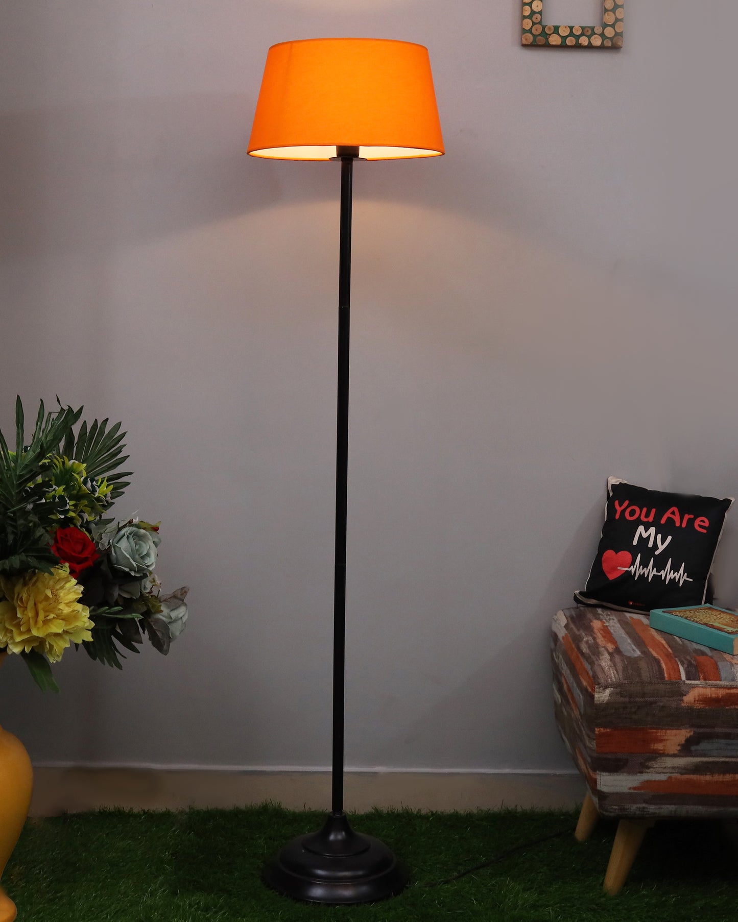 Contemporary Metal Floor Lamp,Contemporary Minimalist Standing Floor Light with Iron Legs,E27 Lamp Base,Modern Design Standing Light for Living Room,Study Room and Bedroom, Straight