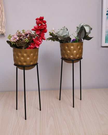 Metal Hammered Plant Pot with Stand, Set of 2 |Golden Decorative Modern Indoor Planter | Office Desk Pot with Black Metal Stand for Orchids Herbs Cacti Succulents