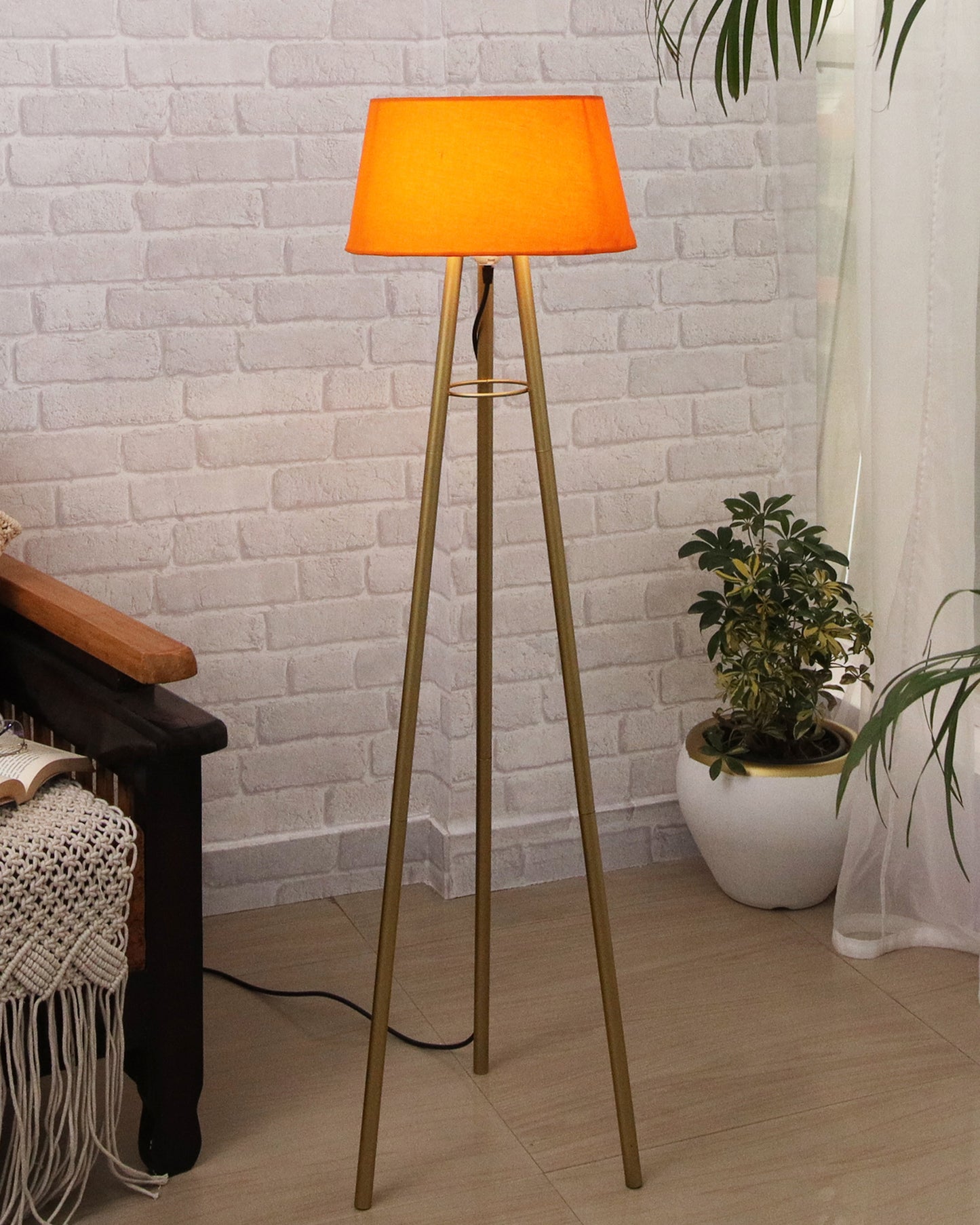 Mid Century Metal Tripod Floor Lamp,Contemporary Minimalist Standing Floor Light with Iron Legs,E27 Lamp Base,Modern Design Standing Light for Living Room,Study Room Antique Gold, Tripod