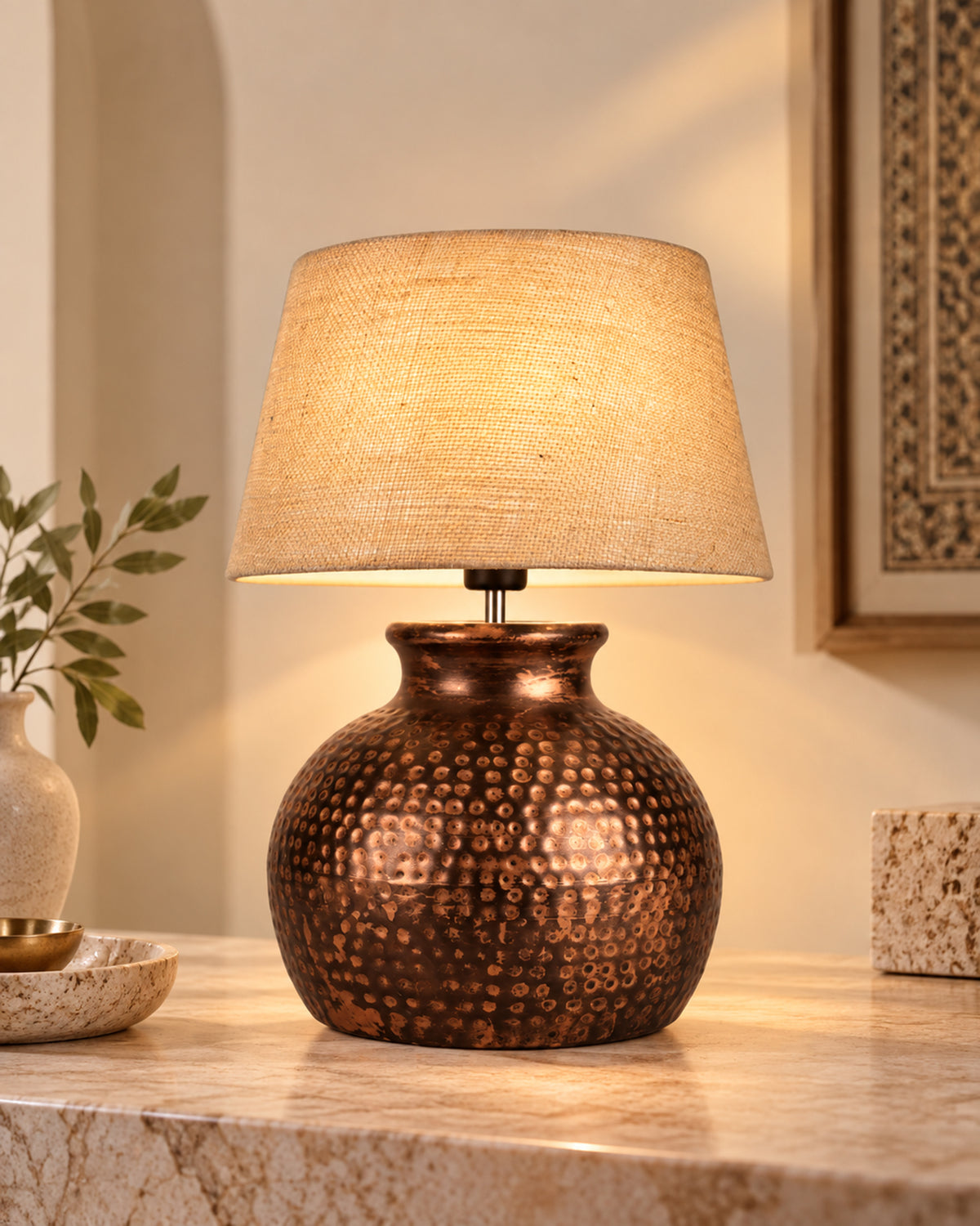 Pot Antique Table Lamp Hammered Oil-Rubbed Bronze Metal Linen Drum Shade for Living Room Family Bedroom