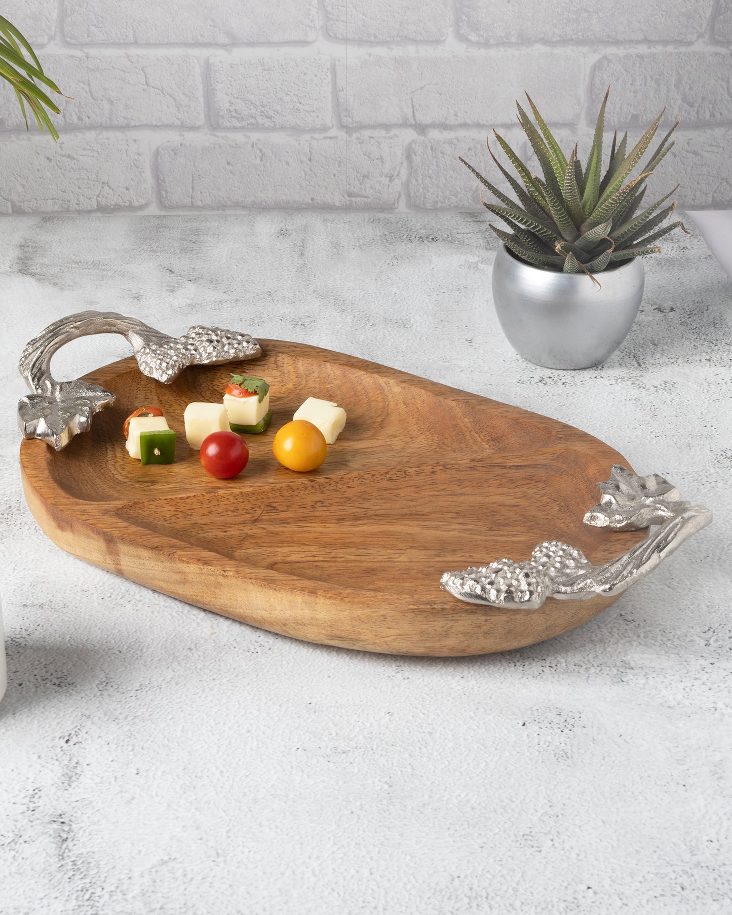 Natural Wooden Oval compartment tray with leaf handle, serving tray, snacks and fruits