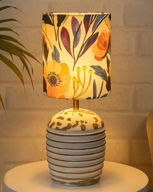 Modern Table Lamp, Wooden Base Modern Fabric Lampshade for Home Office Cafe Restaurant, Ribbed Basket