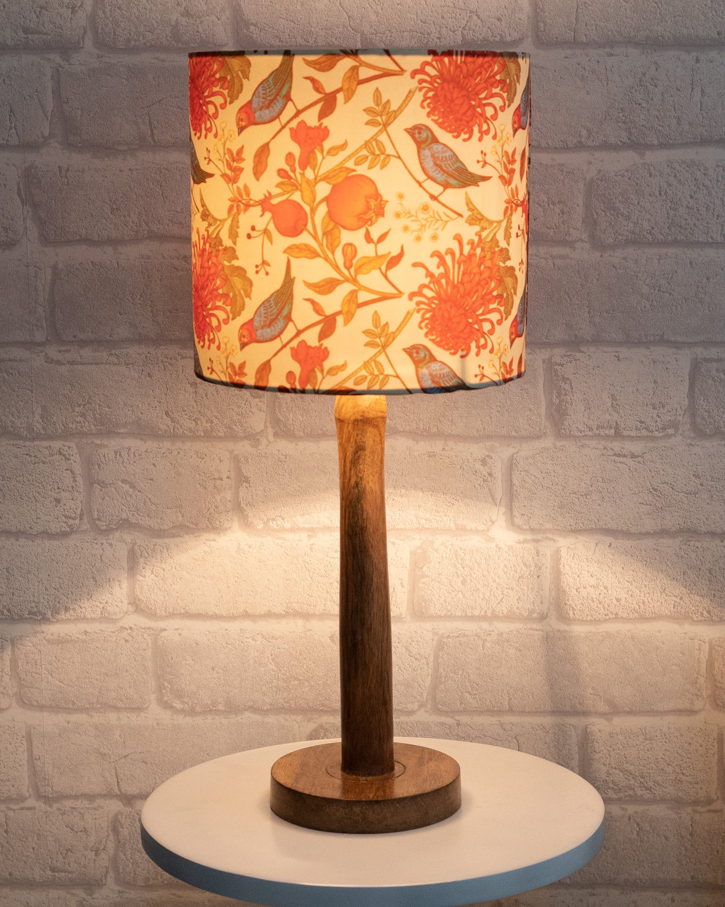 Modern Table Lamp, Wooden Base Modern Fabric Lampshade for Home Office Cafe Restaurant, Nordic Stick