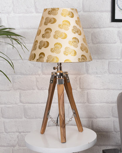 Modern Table Lamp, Wooden Base Modern Fabric Lampshade for Home Office Cafe Restaurant, Tripod