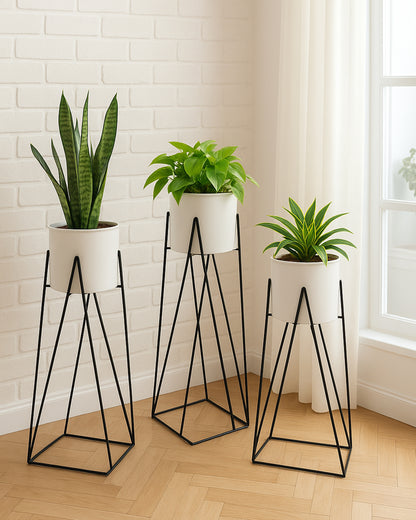 Metal Planters Outdoor & Indoor, Metal Farmhouse Decor for Garden, Patio, Porch & Balcony, Pots with Stand, Front Door Decorative set of 3, Black Diamond Base