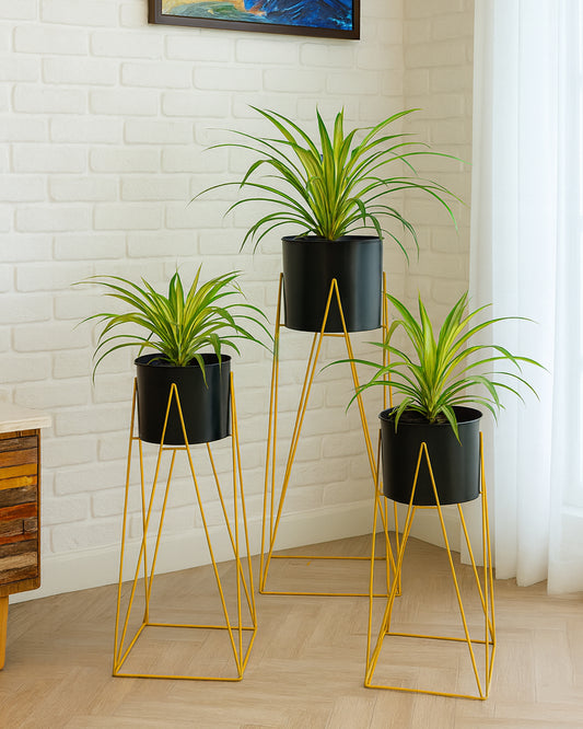 Metal Planters Outdoor & Indoor, Metal Farmhouse Decor for Garden, Patio, Porch & Balcony, Pots with Stand, Front Door Decorative set of 3, Black Diamond Base