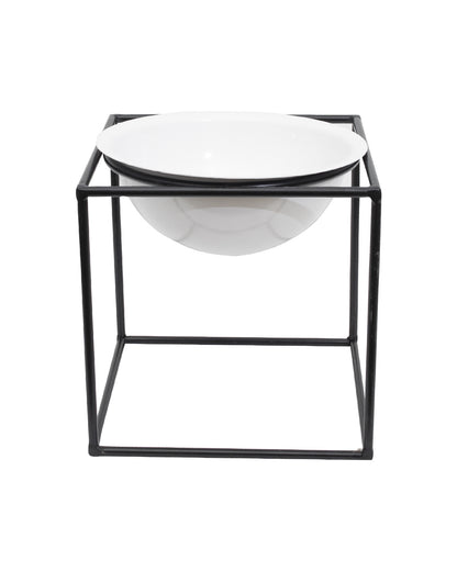 Metal Planters Outdoor & Indoor, Metal Farmhouse Decor for Garden, Patio, Porch & Balcony, Pots with Stand, Front Door Decorative set of 3, Black Cube Base, White