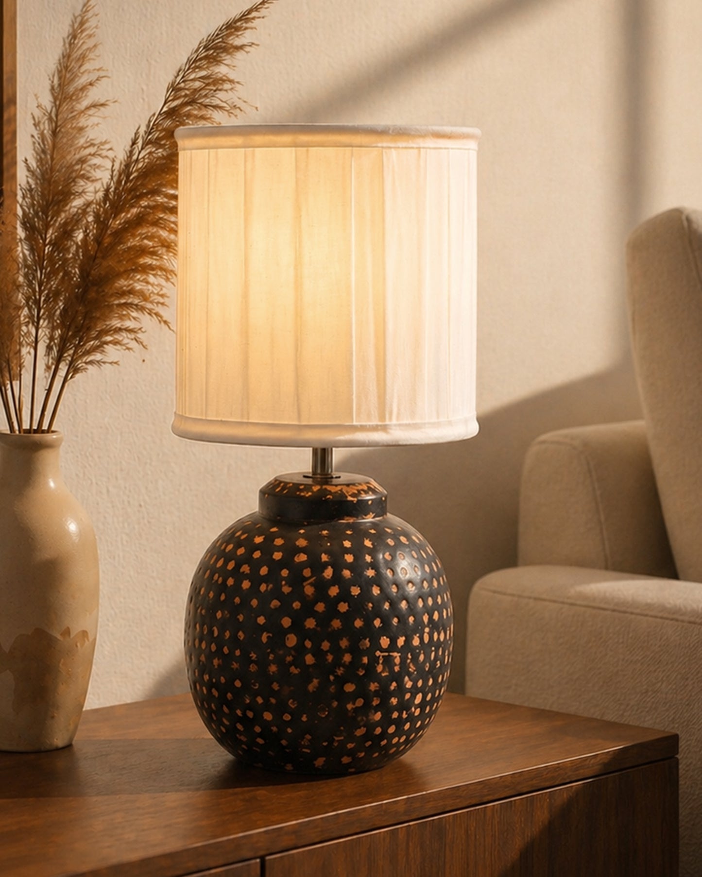 Ginger Jar Antique Table Lamp Hammered Oil-Rubbed Bronze Metal for Living Room Family Bedroom