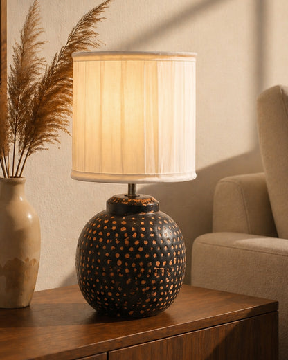 Ginger Jar Antique Table Lamp Hammered Oil-Rubbed Bronze Metal for Living Room Family Bedroom