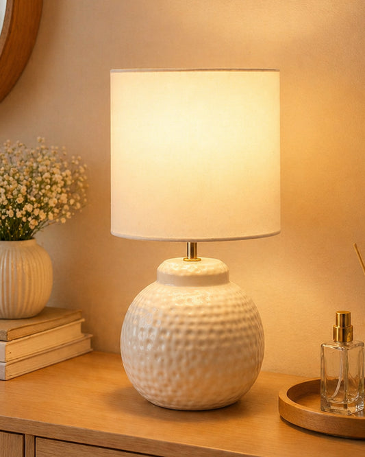 Ginger Jar Antique Table Lamp Hammered Matt White Metal for Living Room Family Bedroom