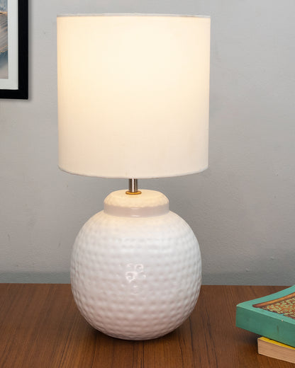 Ginger Jar Antique Table Lamp Hammered Matt White Metal for Living Room Family Bedroom