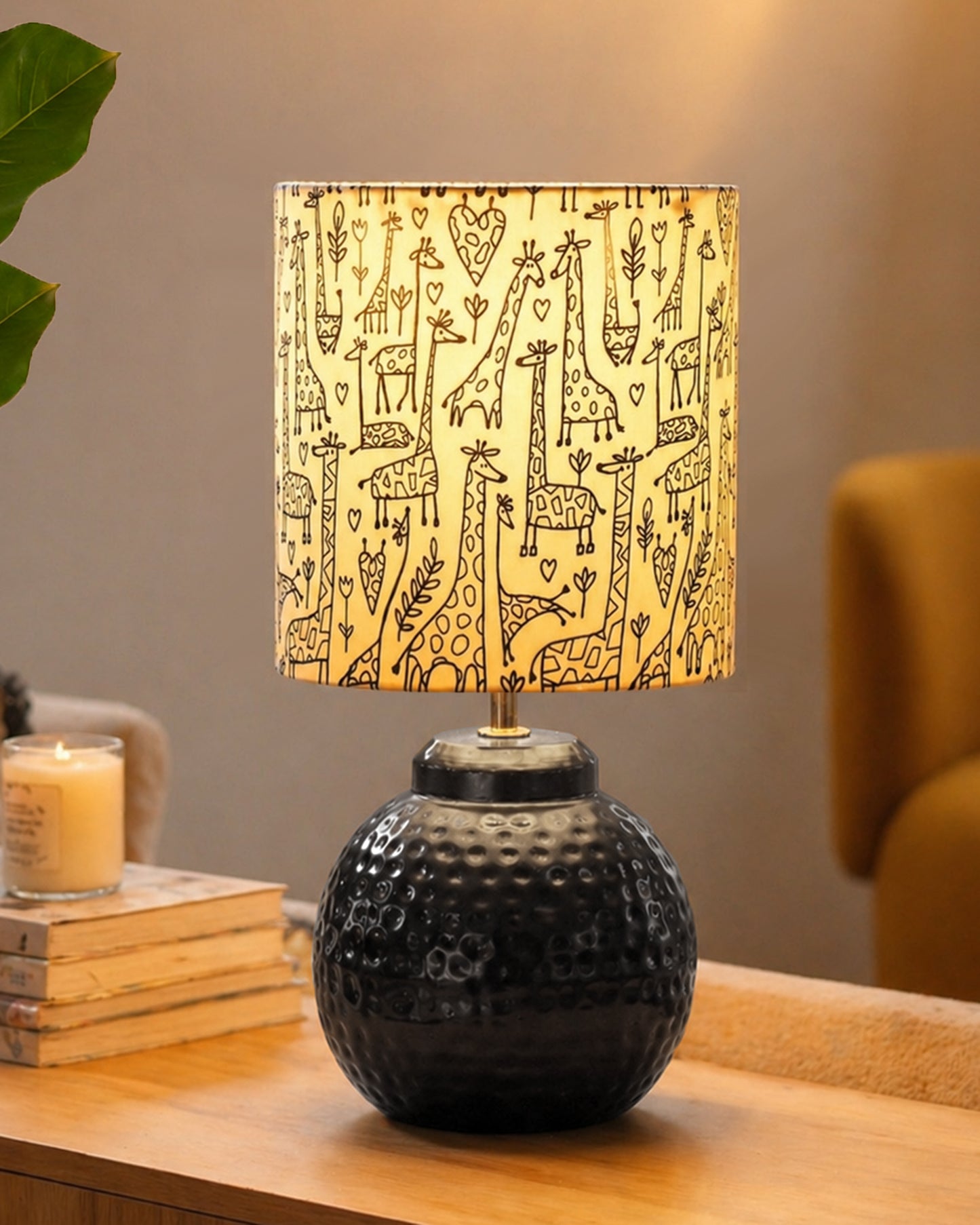 Ginger Jar Antique Table Lamp Hammered Matt Black Metal for Living Room Family Bedroom