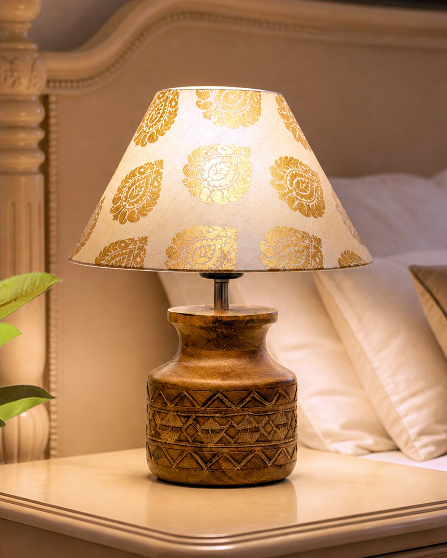 Wood Table Lamp, Modern Base Fabric Lampshade for Home Office Cafe Restaurant, Carved Pot